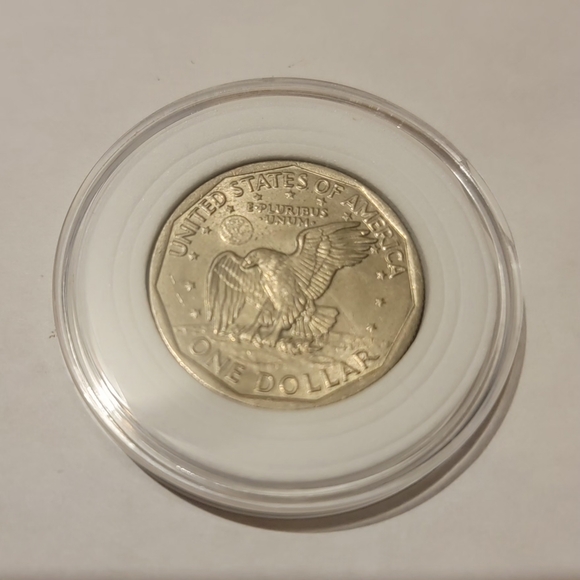 1979 P Susan B Anthony Dollar Coin - Picture 2 of 2